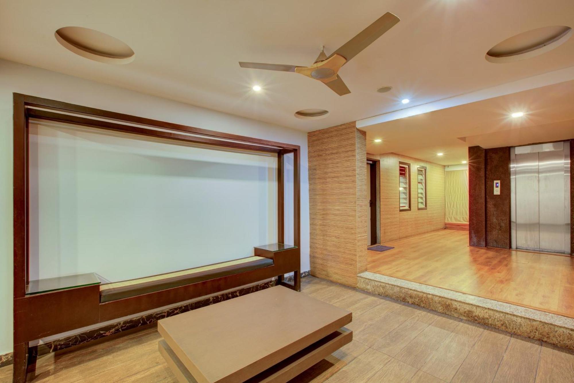 Super Townhouse Oak Jvh Hotel Bengaluru Kültér fotó