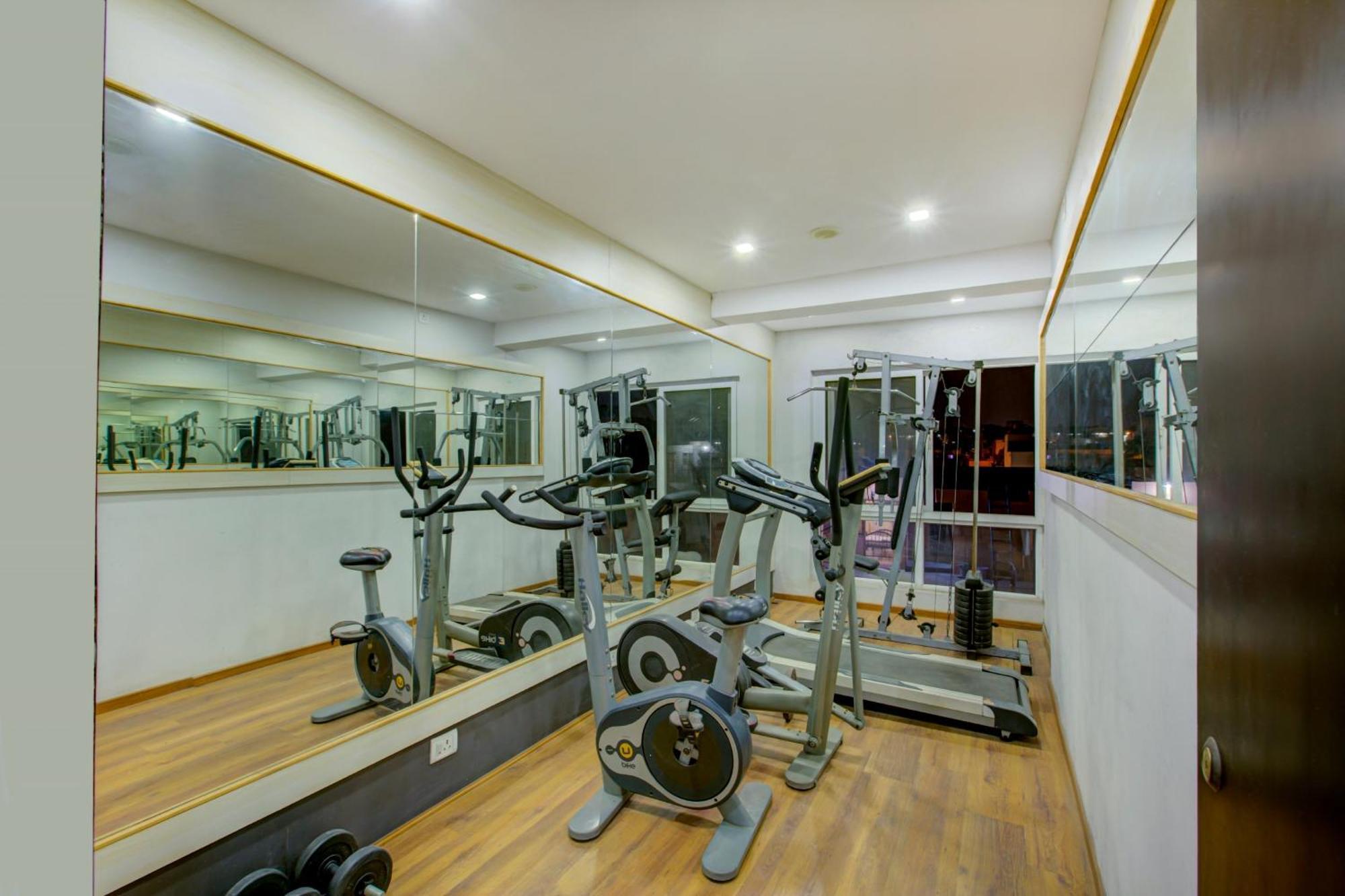 Super Townhouse Oak Jvh Hotel Bengaluru Kültér fotó