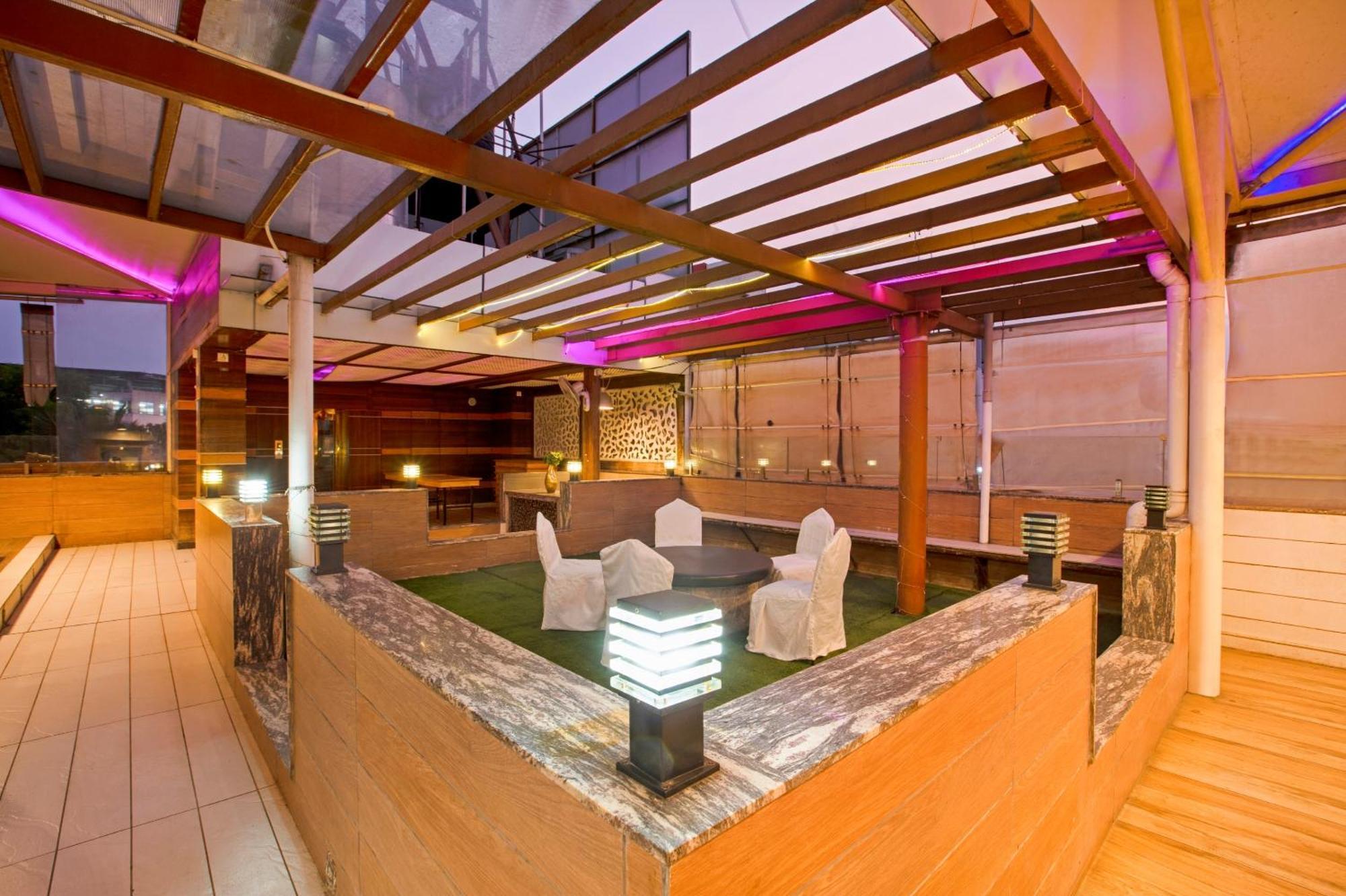 Super Townhouse Oak Jvh Hotel Bengaluru Kültér fotó