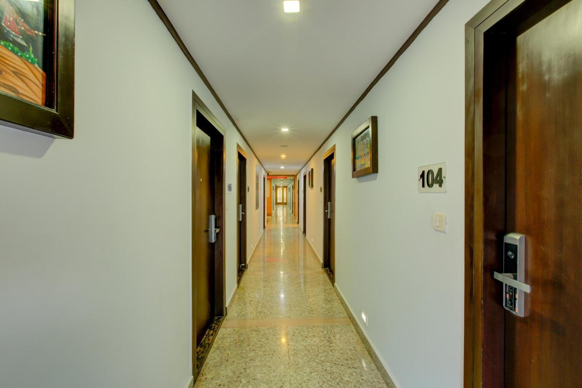 Super Townhouse Oak Jvh Hotel Bengaluru Kültér fotó