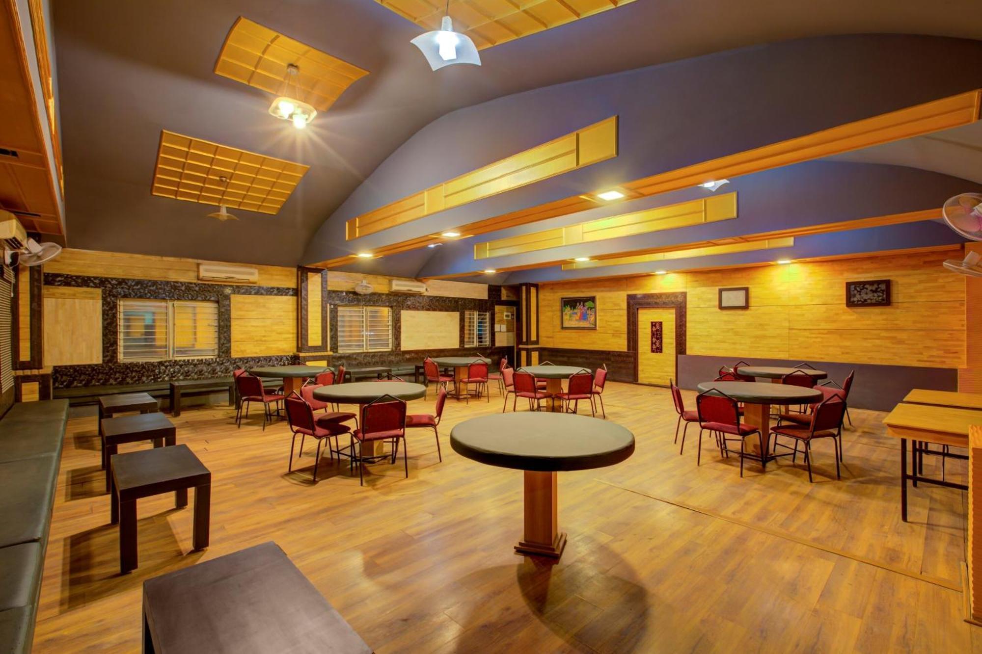 Super Townhouse Oak Jvh Hotel Bengaluru Kültér fotó
