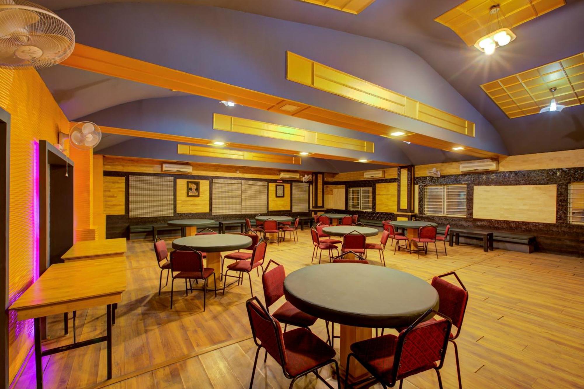 Super Townhouse Oak Jvh Hotel Bengaluru Kültér fotó